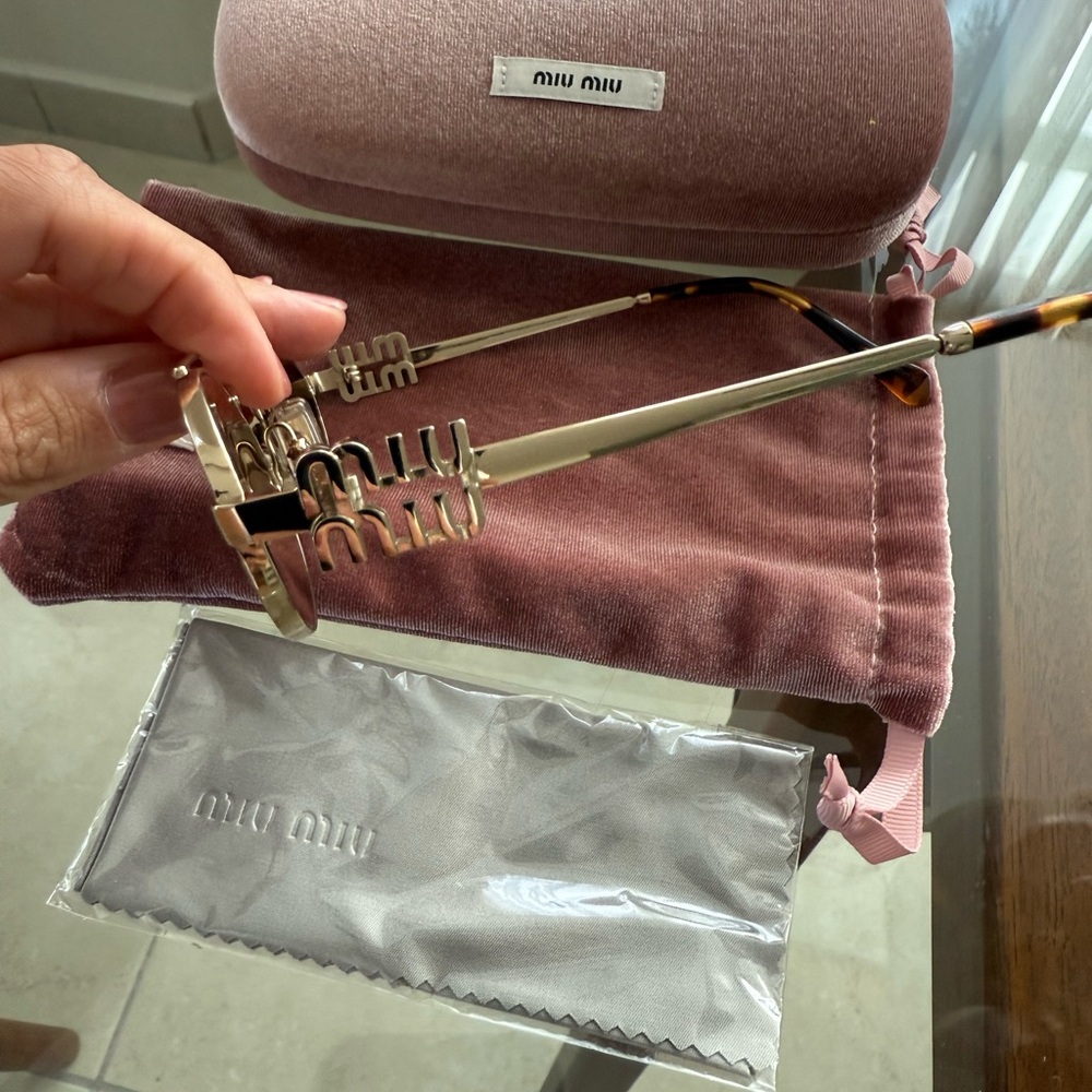Authentic Miu Miu Logo Oval Eyewear - Picture 8 of 13